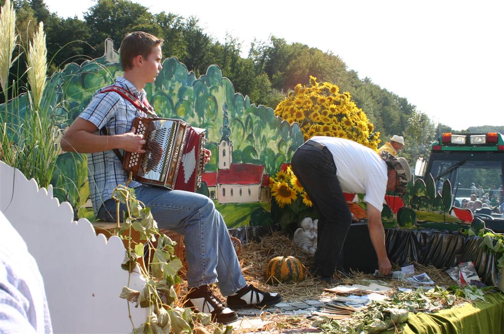 2009-09-27 Ausflug zum Mostkirtag in Neuhaus